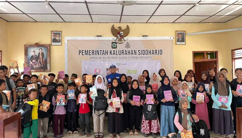 DT Peduli Bantu Perlengkapan Sekolah