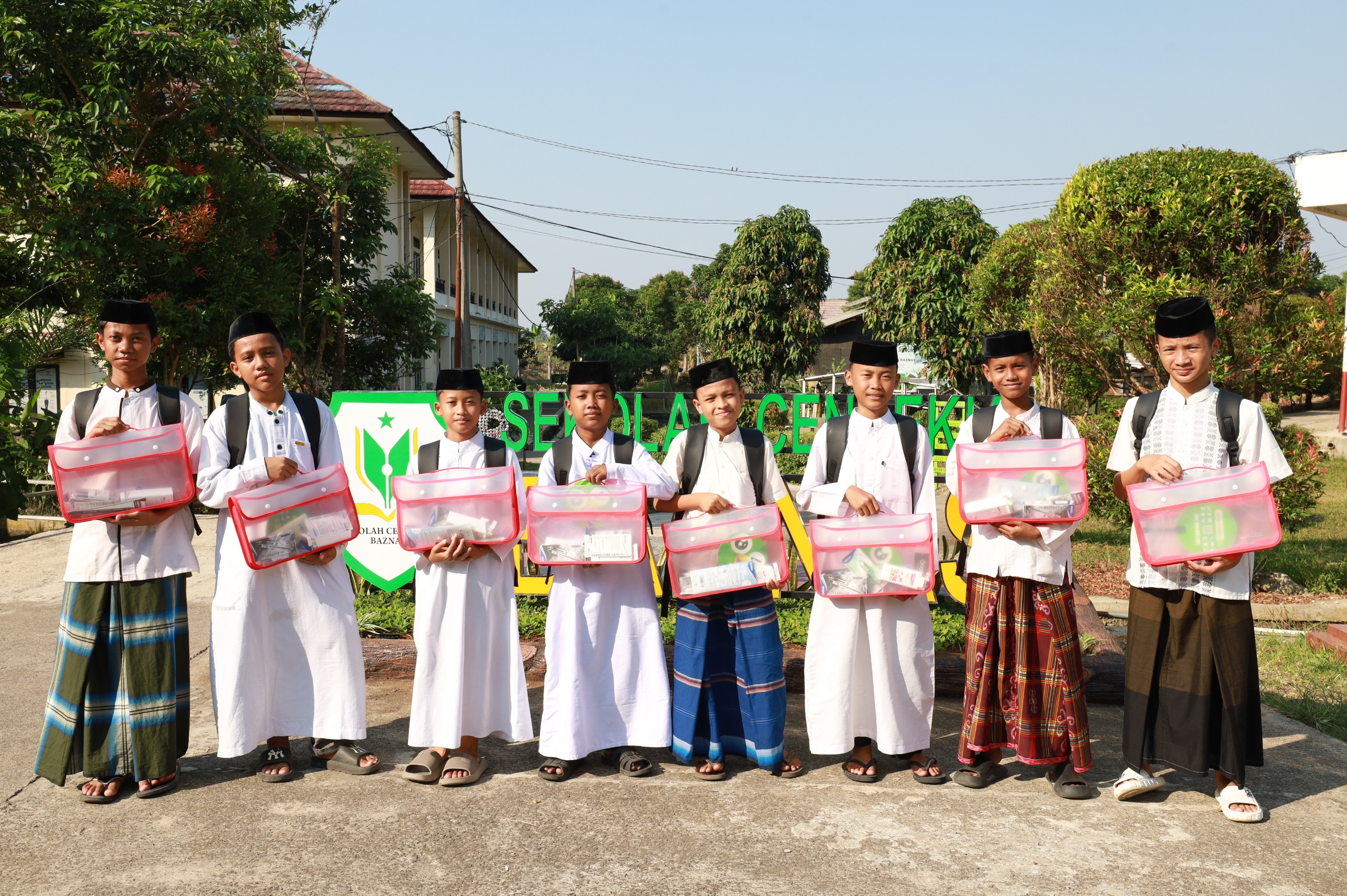 Foto 4 (Sumber: BAZNAS RI) Foto 4 (Sumber: BAZNAS RI)